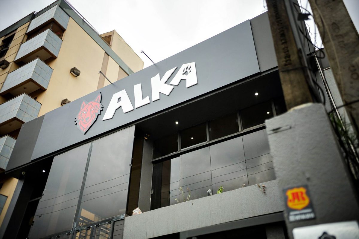 Fachada Alka Academia